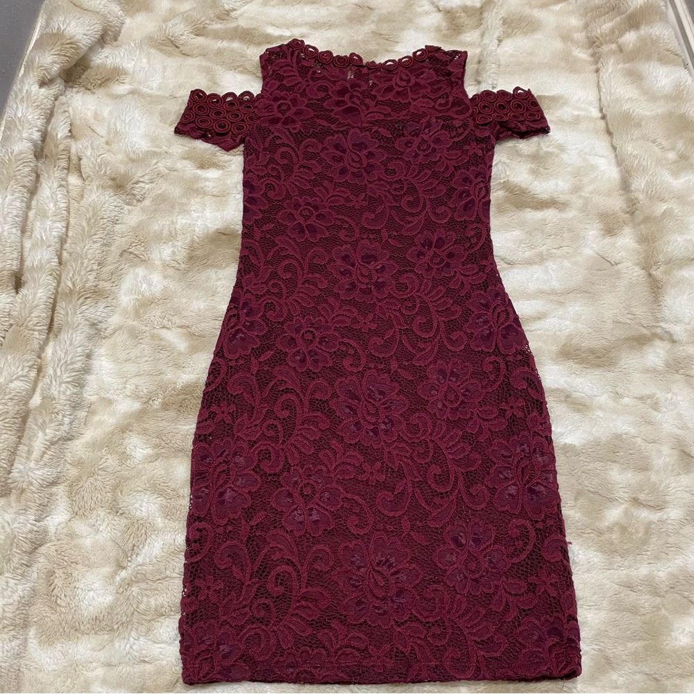 Ambiance Women’s Burgandy Lace Dress Size-Small